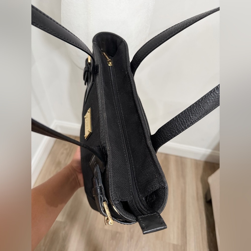 Michael Kors Black Shoulder Bag with Gold Details - Picture 7 of 15
